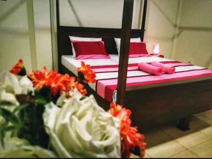 Blue Point Rest Hotel Tangalle Bagian luar foto