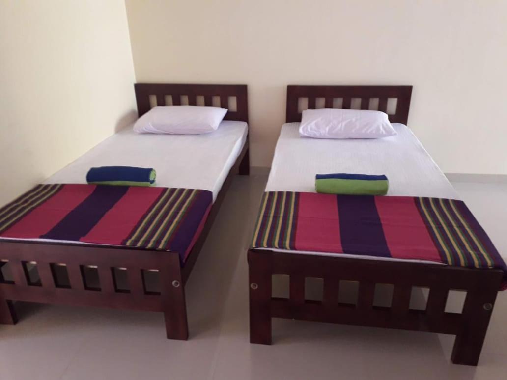 Blue Point Rest Hotel Tangalle Bagian luar foto