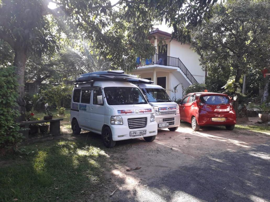 Blue Point Rest Hotel Tangalle Bagian luar foto