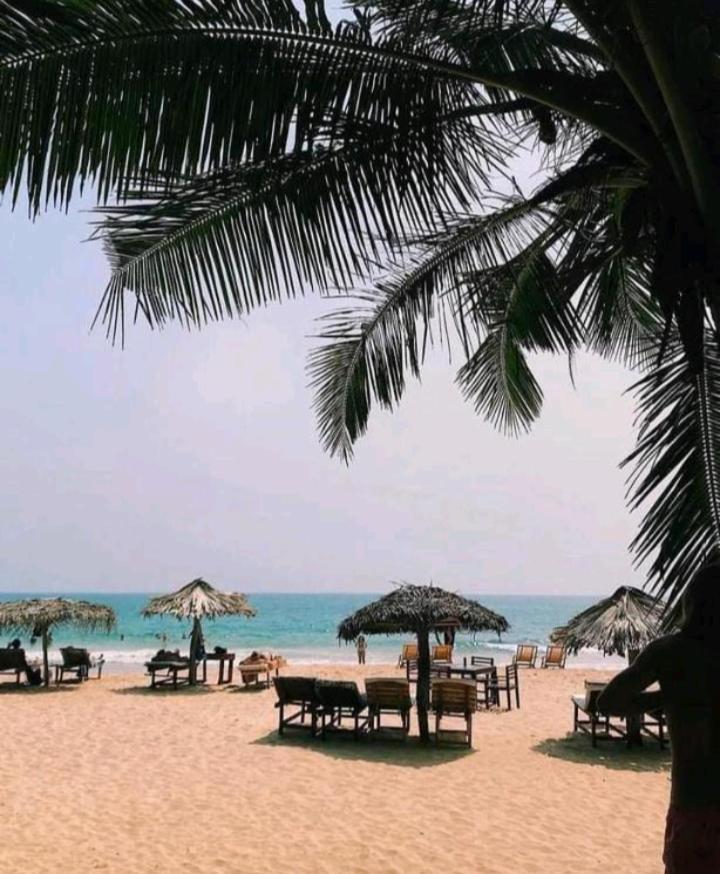 Blue Point Rest Hotel Tangalle Bagian luar foto